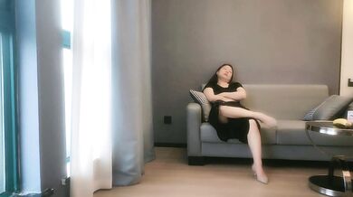 【阿姨故事】良家收割机，两天同时聊四女，拿下寂寞人妻，诉说婚姻烦恼后，一炮干逍遥 (2)